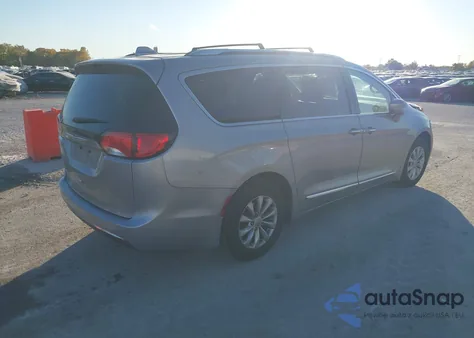 2018 Chrysler Pacifica Touring L из США, поврежденный, VIN 2C4RC1BG3JR144051